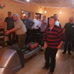 csapatépítő bowling